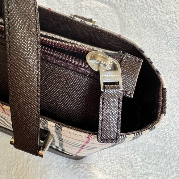 BURBERRY NOVA CHECK TOTE CANVAS FABRIC/LEATHER BEIGE EUC - Picture 12 of 14